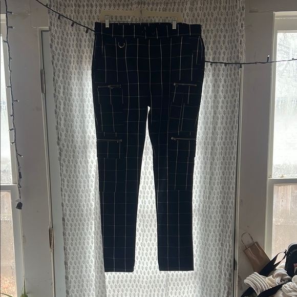 Hot Topic Cargo Joggers - Picture 2 of 4